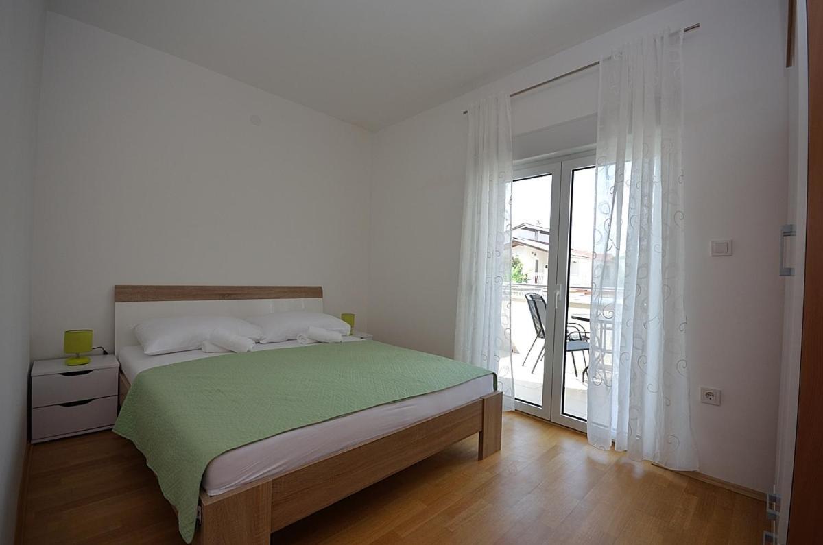 Mila Apartment Vodice Bagian luar foto